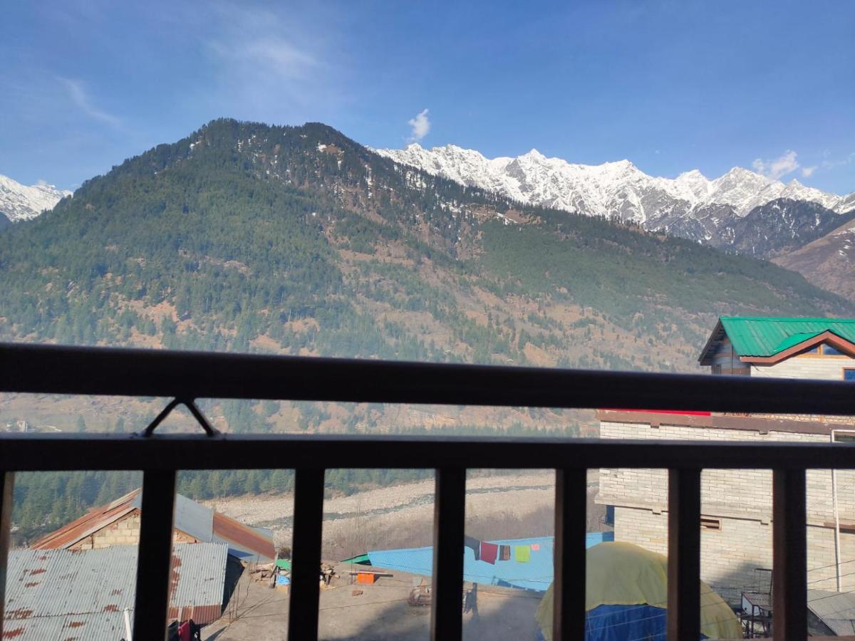 Roop Mountain Homestay Manāli Zewnętrze zdjęcie