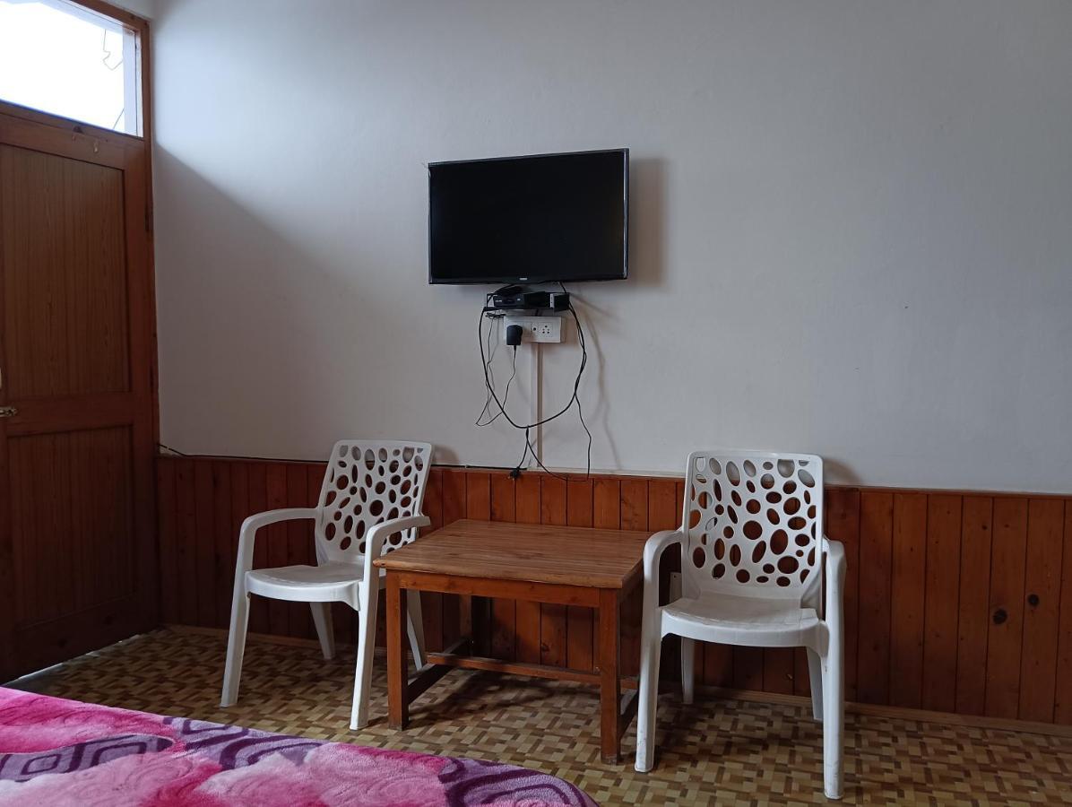 Roop Mountain Homestay Manāli Zewnętrze zdjęcie