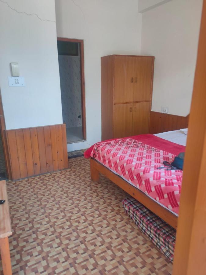 Roop Mountain Homestay Manāli Zewnętrze zdjęcie