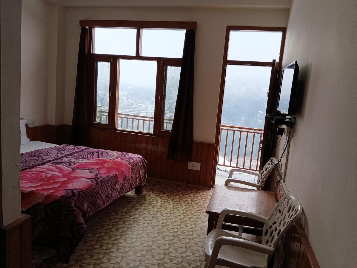 Roop Mountain Homestay Manāli Zewnętrze zdjęcie